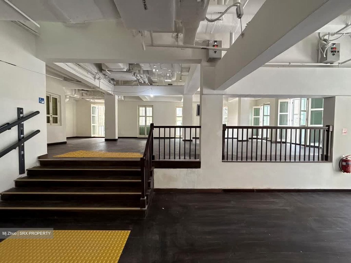 China Square Central (D1), Office #604213231